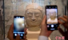 爆料八面佛的新闻事件是什么,揭秘神秘宗教领袖的爆料风波